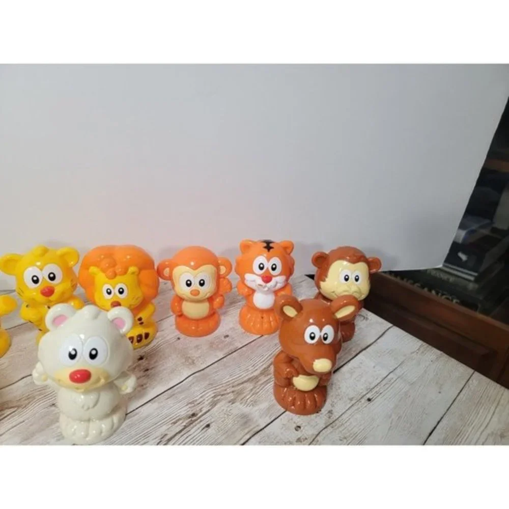 V Tech 25 Total Ultimate Adventures Ark Replacement Animal Figures Signs Train‎